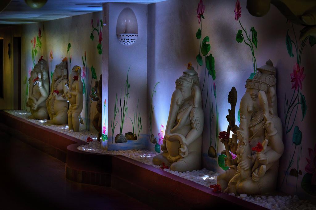 Karma Royal Haathi Mahal Hotel Cavelossim Eksteriør billede